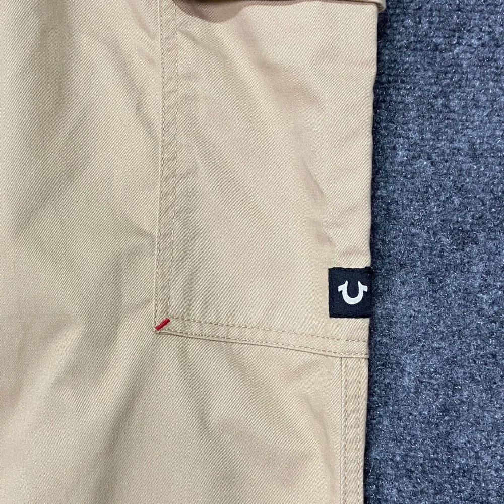 True‎ Religion Men's Size 30X32 Travertine Belted Logo Cargo Pants 700379 NWT